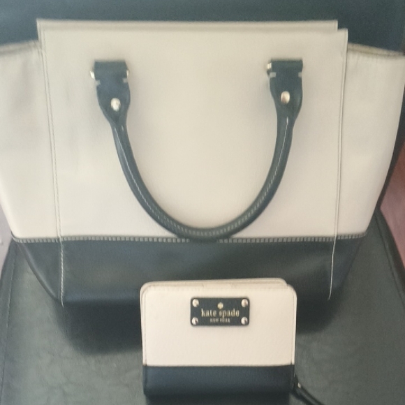Kate Spade Black and Cream Tote with Wallet - Picture 12 of 16